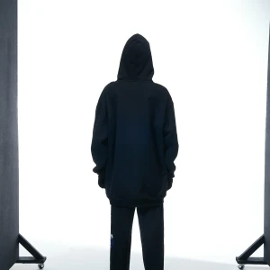 HOODIE “TEMPORARY STUFF” IN BLACK