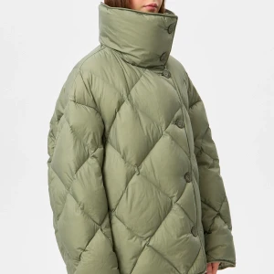PUFFER JACKET OLIVE GREEN