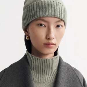 CHUNKY BEANIE SAGE GREEN