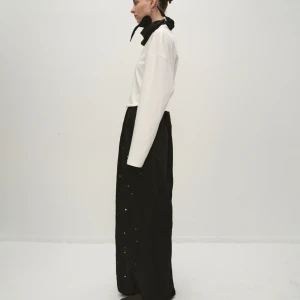 COSMO EMBELLISHED SKIRT IN BLACK