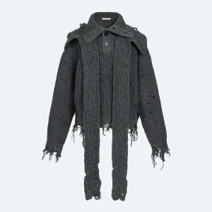 DISTRESSED SWEATER IN BLACK 