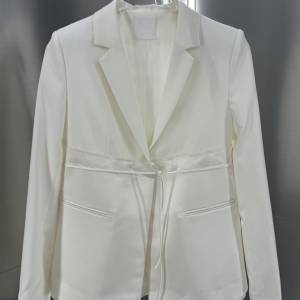 DOUBLE-LAYERED JACKET IN IVORY 