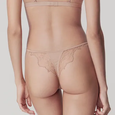 EMBROIDERY LOW-RISE THONG IN SKIN-PINK