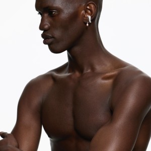 ENCRUSTED PEARL CHARM ALIEN EAR CUFF