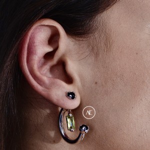 FANTASY GREEN CHARM EARRING SINGLE IN SILVER