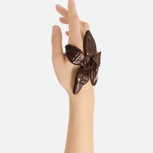 FLOWER HAND CUFFS NUDE 03