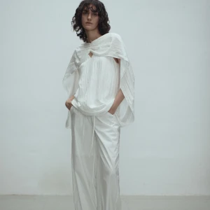 LIBERTY CAPE TOP WHITE