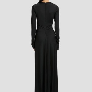 LONG SLEEVE DEEP V-NECK GOWN IN BLACK 