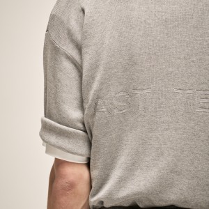 MILANO KNIT CREWNECK T-SHIRT IN GREY MELANGE