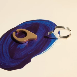 PEBBLE 01 EAR CUFF/RING  YELLOW GOLD