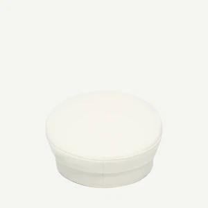 PIERCED LOGO-PLAQUE BAKER BOY CAP IN IVORY