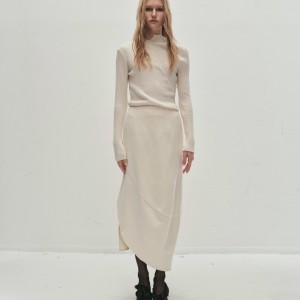 RHEA BOLD SKIRT IN IVORY