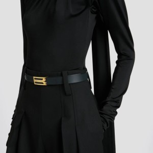 SLASH DETAIL JERSEY TOP IN BLACK