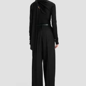 SLASH DETAIL JERSEY TOP IN BLACK