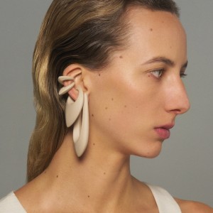 SPADA DROP EARRINGS IN NUDE