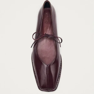 SWAY LEATHER BALLET FLATS IN BURGUNDY