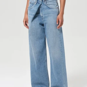 VANA FOLD JEAN IN MANTRA