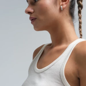 WOOLEN ISA IN OFF WHITE