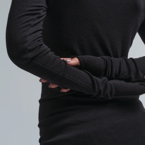 WOOLEN JADE IN BLACK