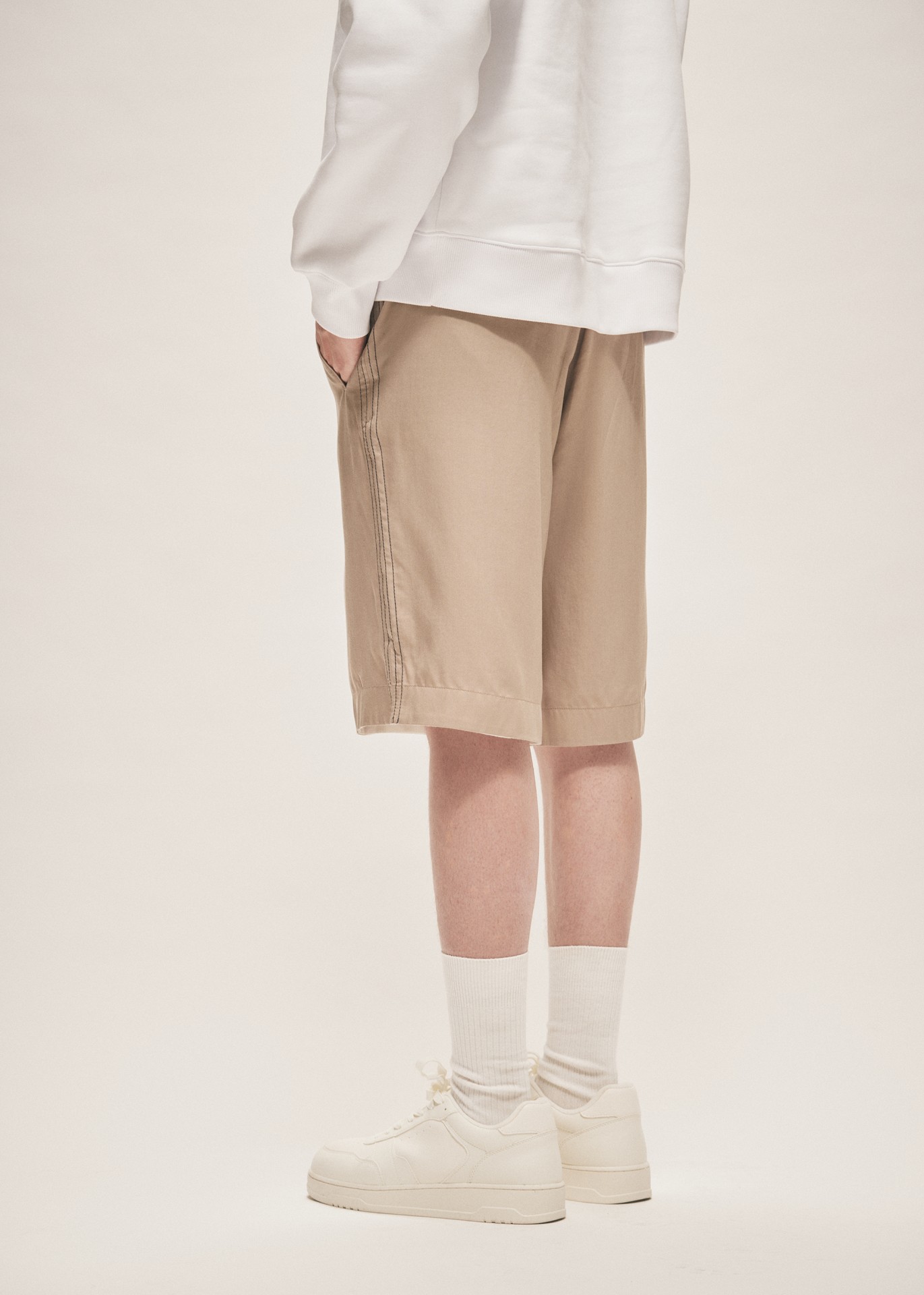 WIDE LEG DRAWSTRING TENCEL SHORTS LIGHT KHAKI