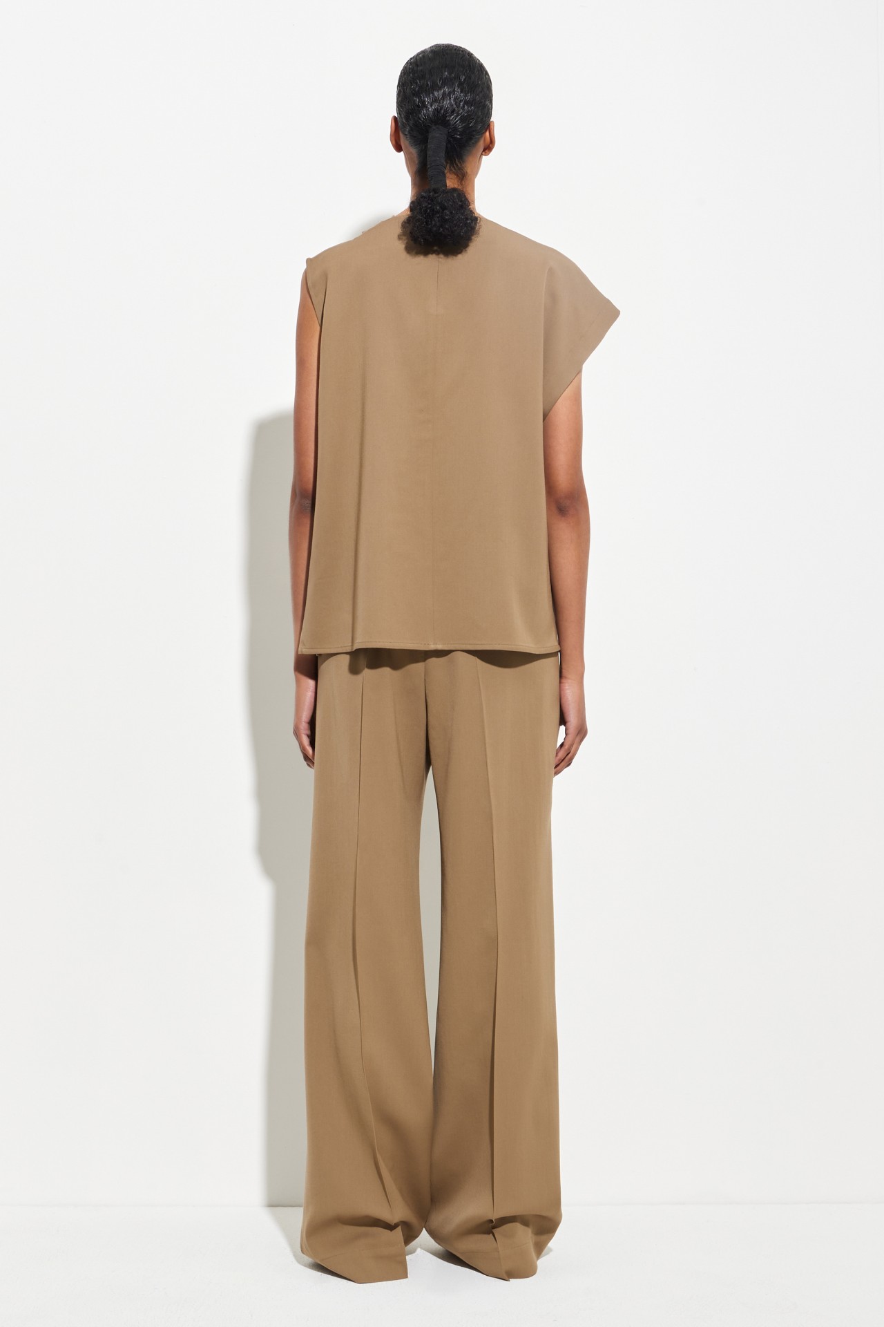 WIDE LEG PANTALON WITH WAISTSTRING ALMOND