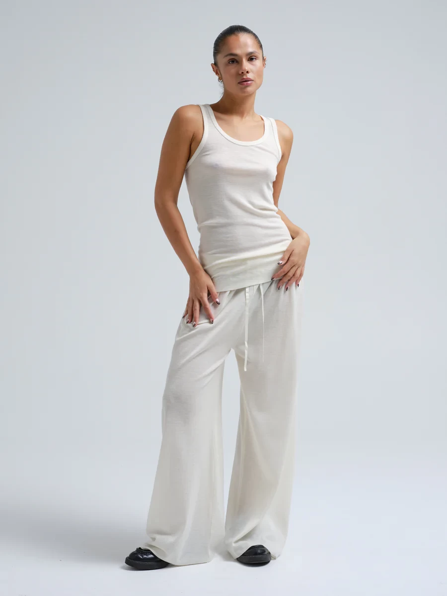 WOOLEN ISA IN OFF WHITE